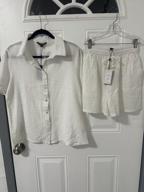 Club Z Collection White Cotton 2 Piece Set Button Shirt & Shorts M NWT Resort